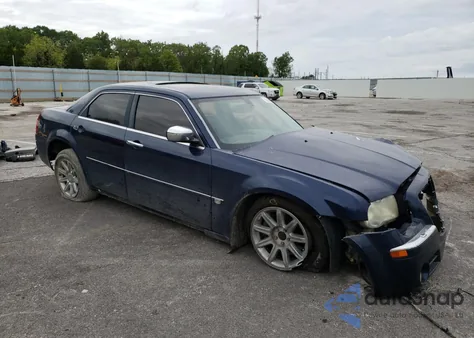 2006 Chrysler 300C from USA, damaged, VIN 2C3KA63H66H240561